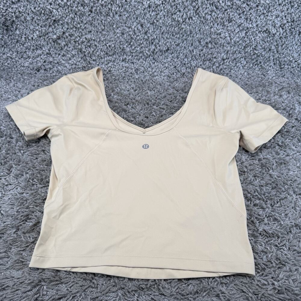 Lululemon Women’s Cream Beige Short Sleeve Athletic Top V Neck Workout Shirt